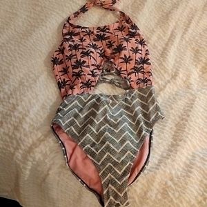 Women's bathing suit